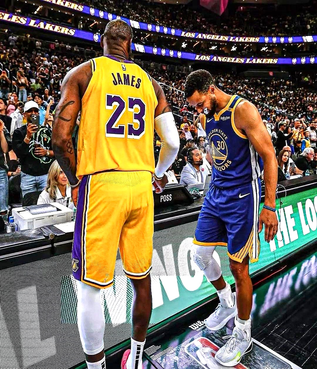 勇士绝地反击湖人B队,布克关键制胜 勇士绝地反击湖人B队,布克关键制胜